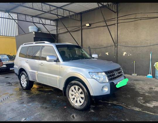 MITSUBISHI PAJERO FULL 3.8 HPE 4X4 V6 24V GASOLINA 4P AUTOMÁTICO